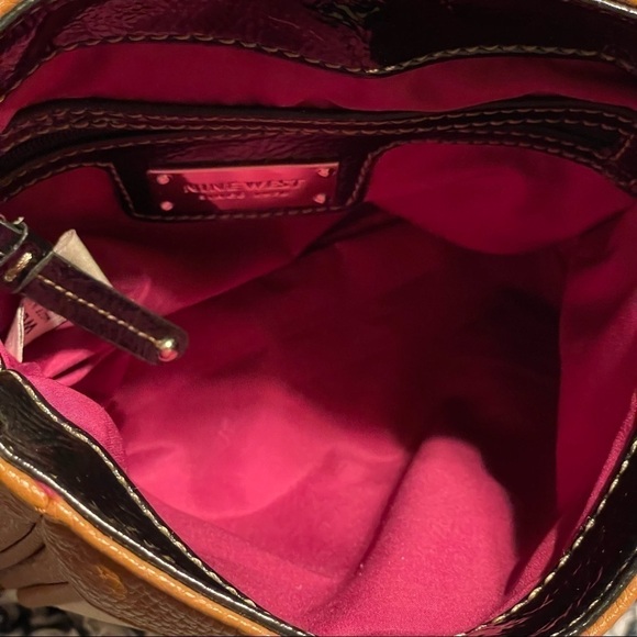 ✅7X Host Pick✅ Nine West Cross Body Purse, 7 1/4X6 1/4 - Picture 6 of 14